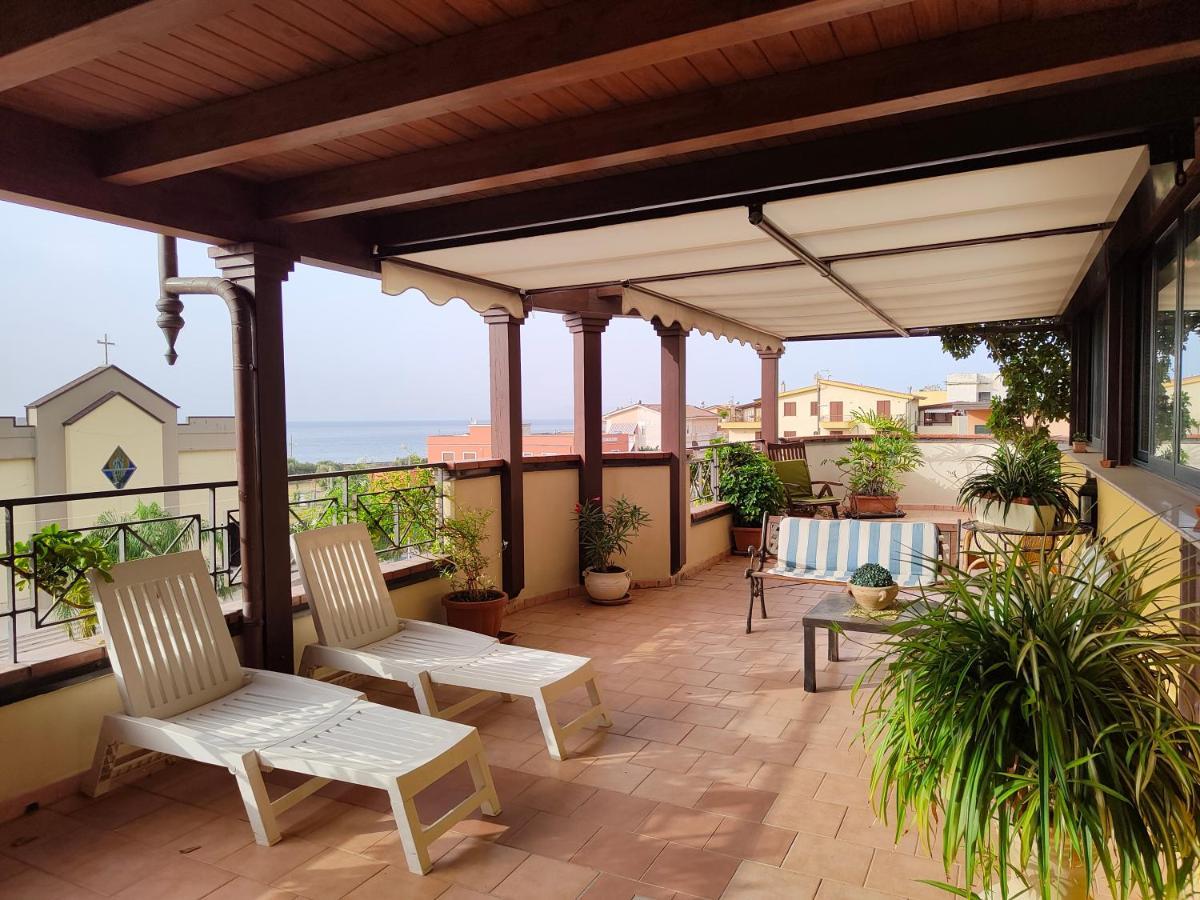 "Appartamento Del Mare Gliaca" Con Vista Isole Eolie,Ampia Terrazza,Wifi E Parcheggio Privato Gratuito بيراينو المظهر الخارجي الصورة