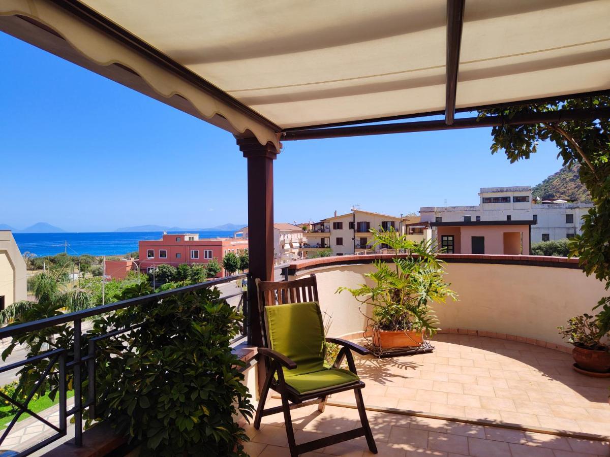 "Appartamento Del Mare Gliaca" Con Vista Isole Eolie,Ampia Terrazza,Wifi E Parcheggio Privato Gratuito بيراينو المظهر الخارجي الصورة