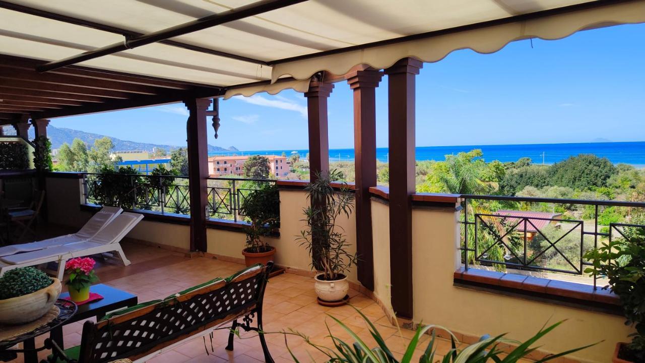 "Appartamento Del Mare Gliaca" Con Vista Isole Eolie,Ampia Terrazza,Wifi E Parcheggio Privato Gratuito بيراينو المظهر الخارجي الصورة
