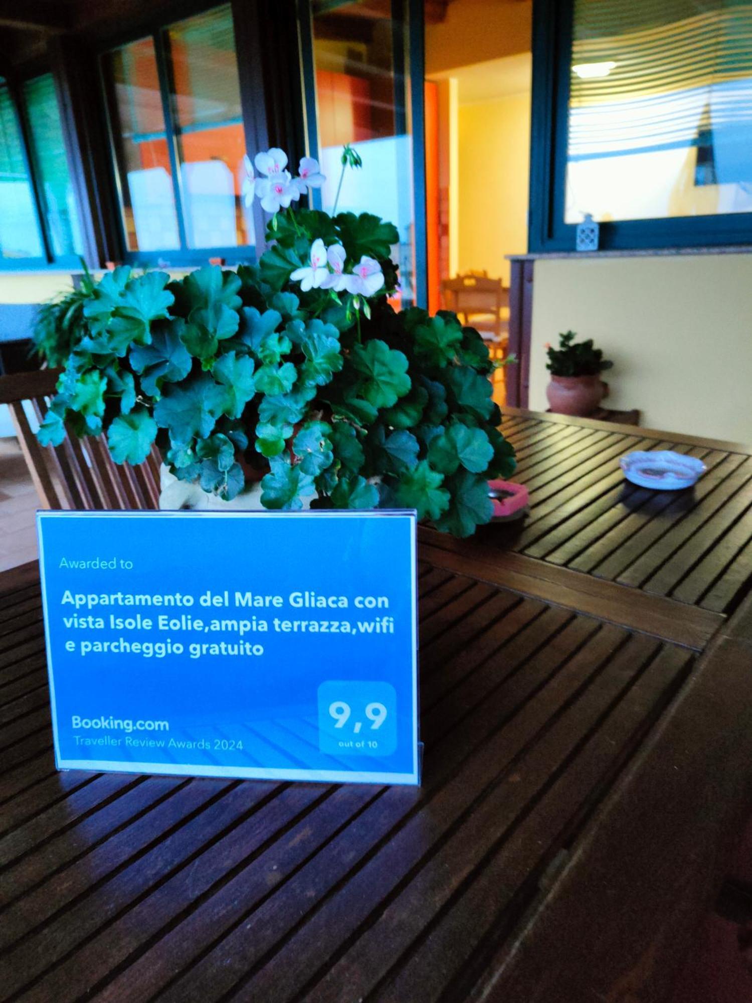 "Appartamento Del Mare Gliaca" Con Vista Isole Eolie,Ampia Terrazza,Wifi E Parcheggio Privato Gratuito بيراينو المظهر الخارجي الصورة