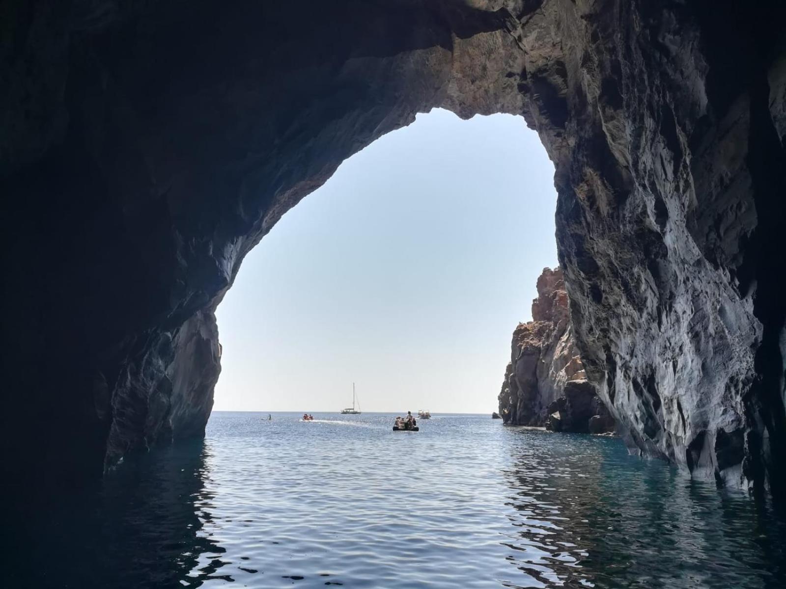 "Appartamento Del Mare Gliaca" Con Vista Isole Eolie,Ampia Terrazza,Wifi E Parcheggio Privato Gratuito بيراينو المظهر الخارجي الصورة
