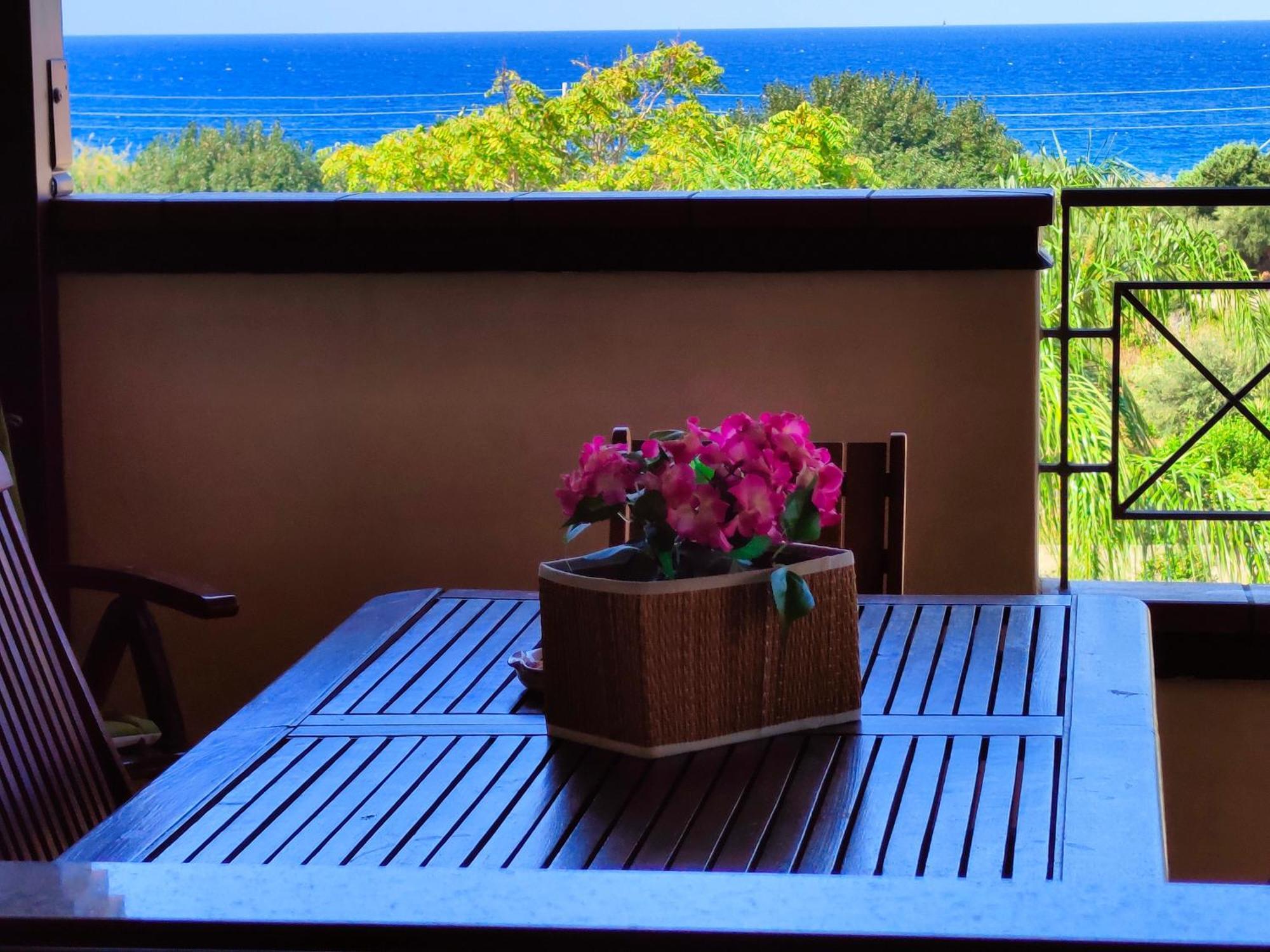 "Appartamento Del Mare Gliaca" Con Vista Isole Eolie,Ampia Terrazza,Wifi E Parcheggio Privato Gratuito بيراينو المظهر الخارجي الصورة