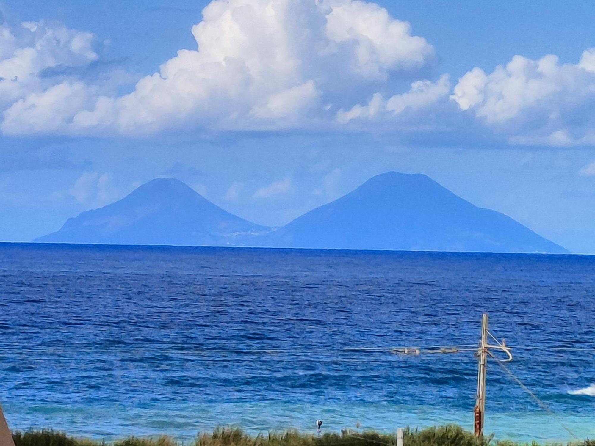 "Appartamento Del Mare Gliaca" Con Vista Isole Eolie,Ampia Terrazza,Wifi E Parcheggio Privato Gratuito بيراينو المظهر الخارجي الصورة